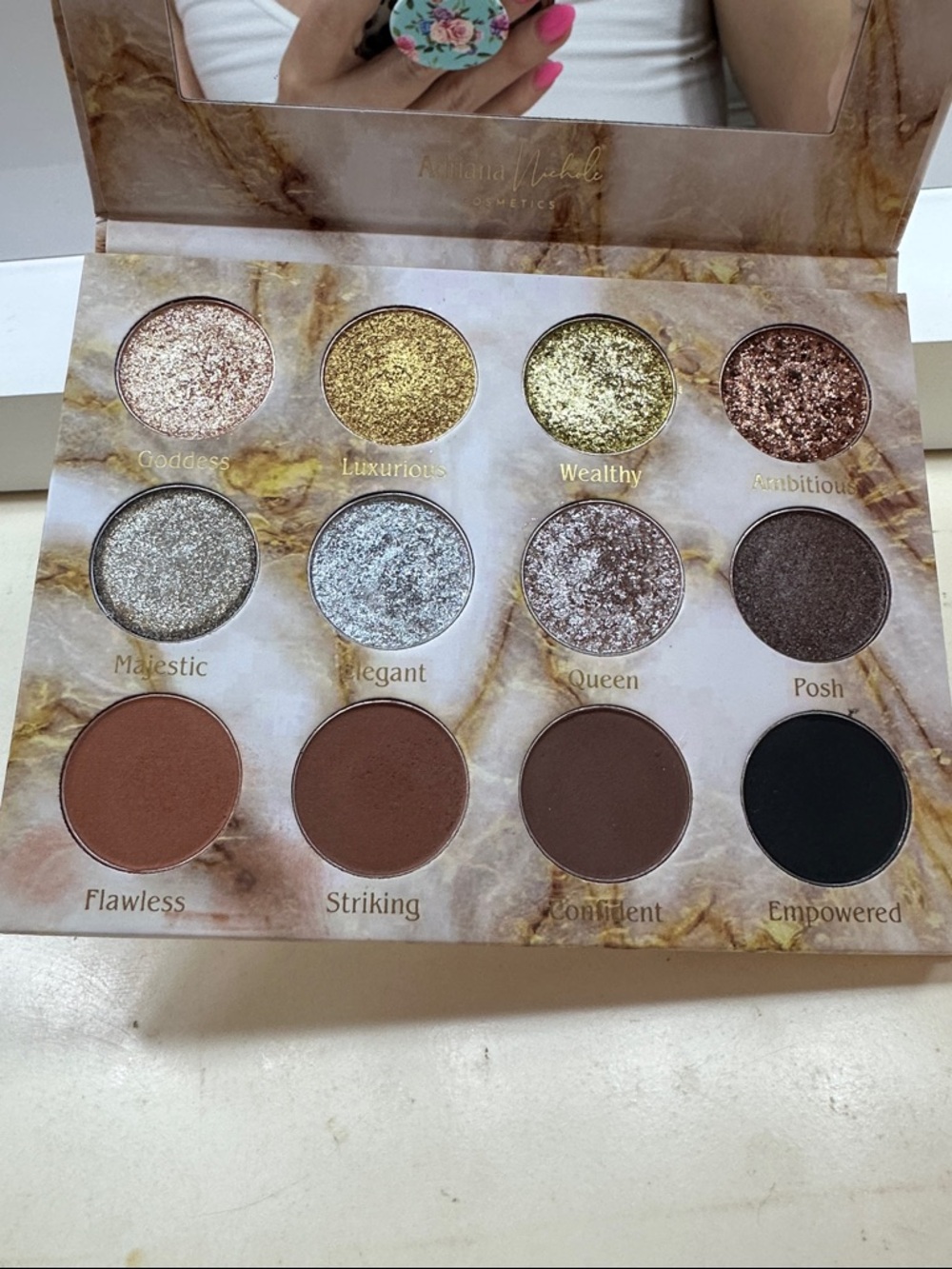 Adriana Nichole I Am Luxurious palette